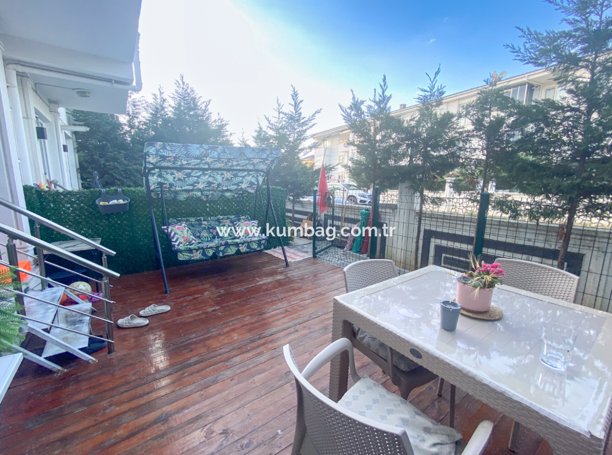 Kumbağ'da Havuzlu Site İçerisinde Bahçeli Kiralık 1+1 Daire