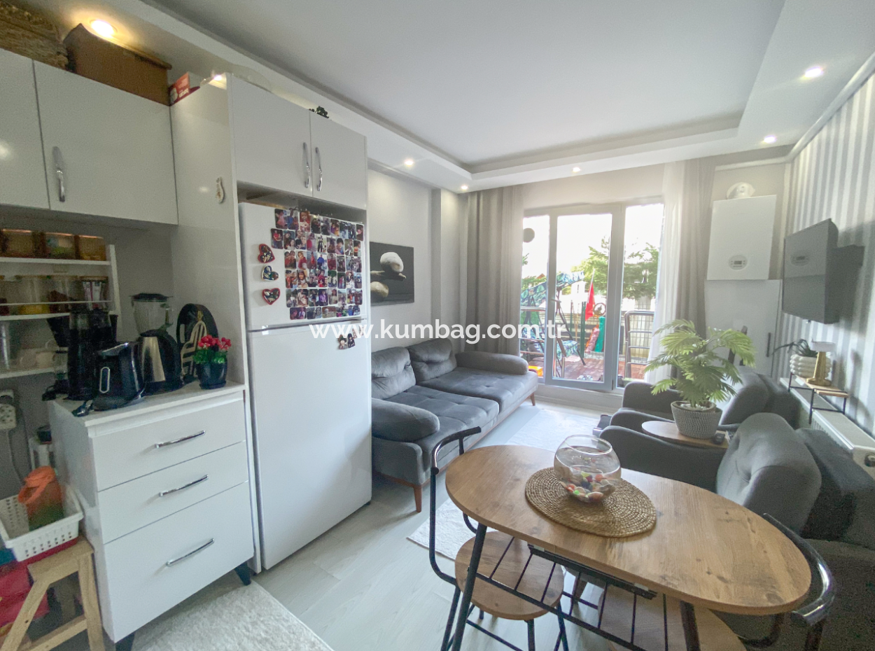 Kumbağ'da Havuzlu Site İçerisinde Bahçeli Kiralık 1+1 Daire