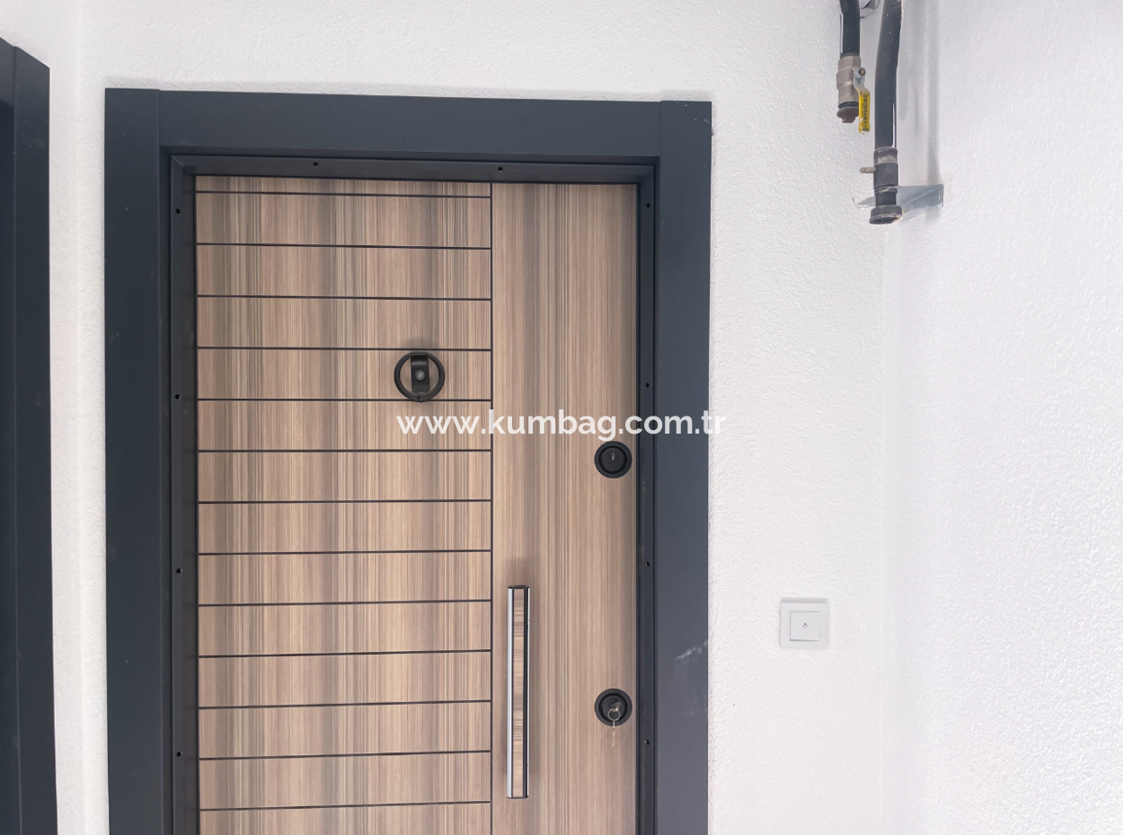 Kumbağ'da Yeni Binada Ferah Ve Denize Yakın Satılık 2+1 Daireler