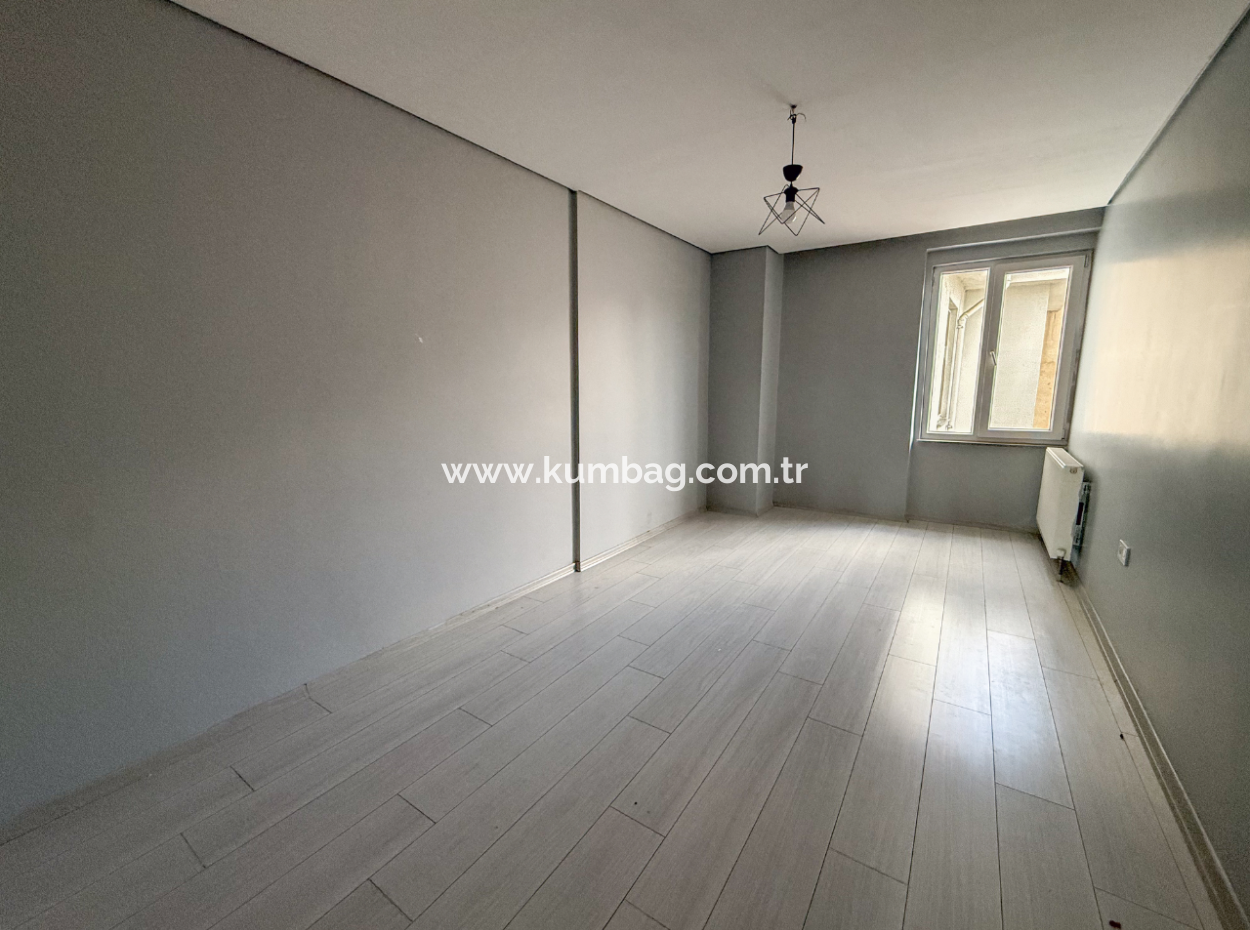 Altınova'da Çift Teraslı Dubleks Deniz Manzaralı Kiralık 3+1