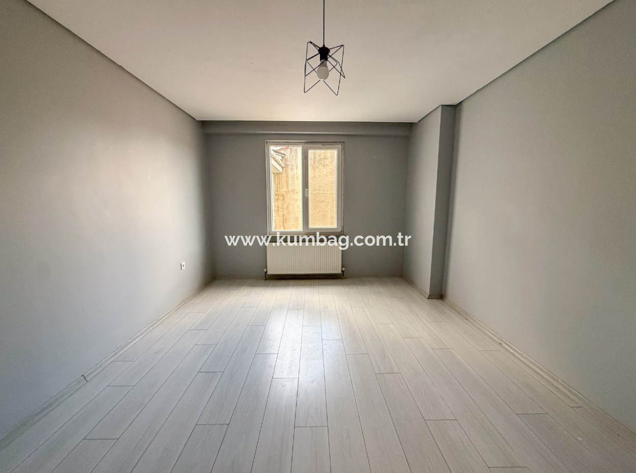 Altınova'da Çift Teraslı Dubleks Deniz Manzaralı Kiralık 3+1