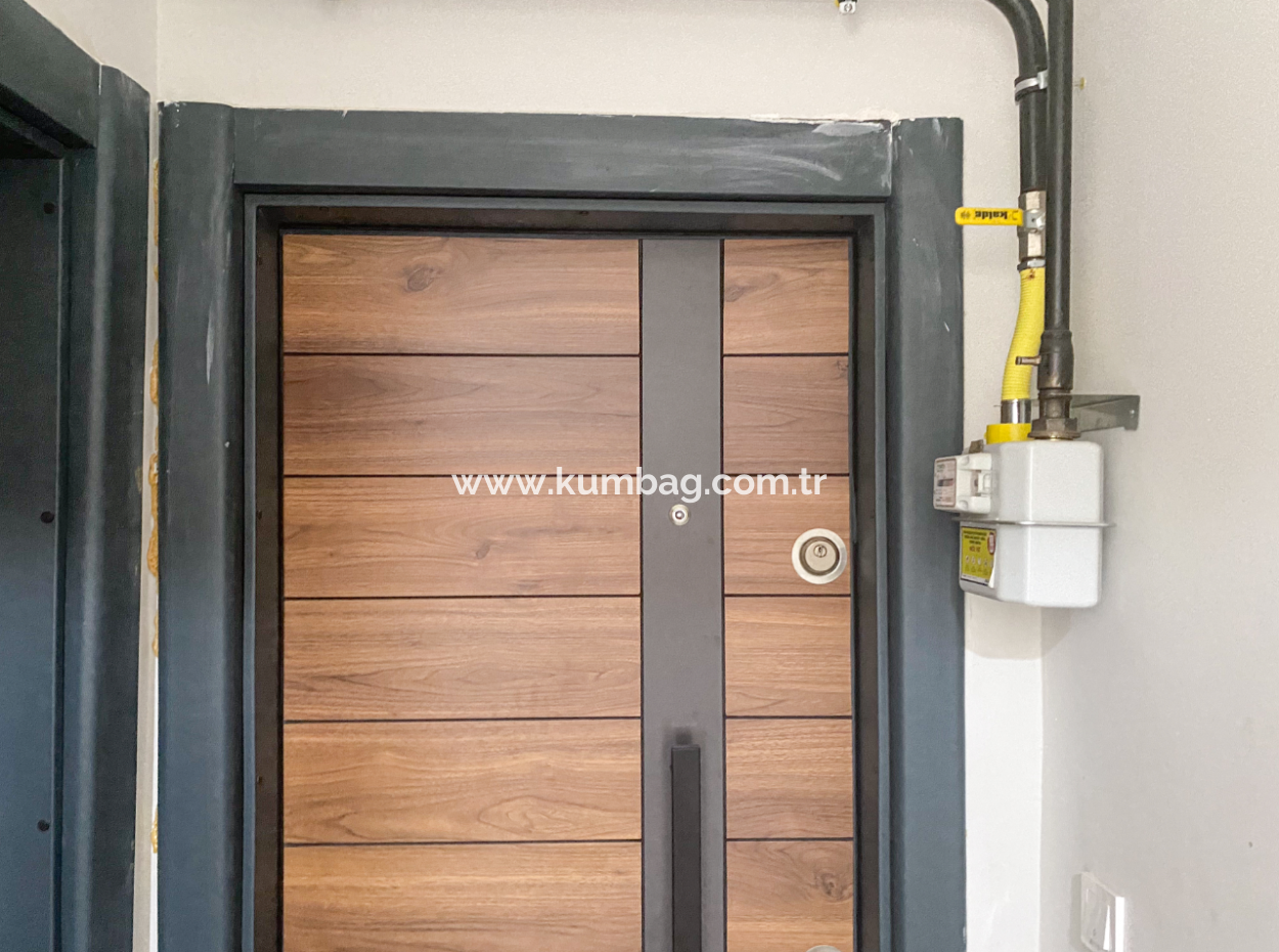 Aquaparklı Havuzlu Denize Yakın Sitede Kiralık 2+1 Daire