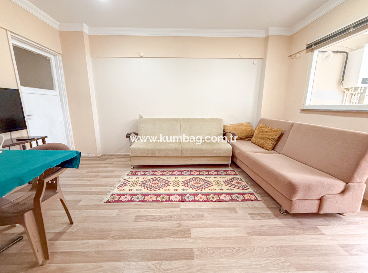 Kumbağ Merkezi Konumda Bahçeli Full Eşyalı 1+1 Satılık Daire