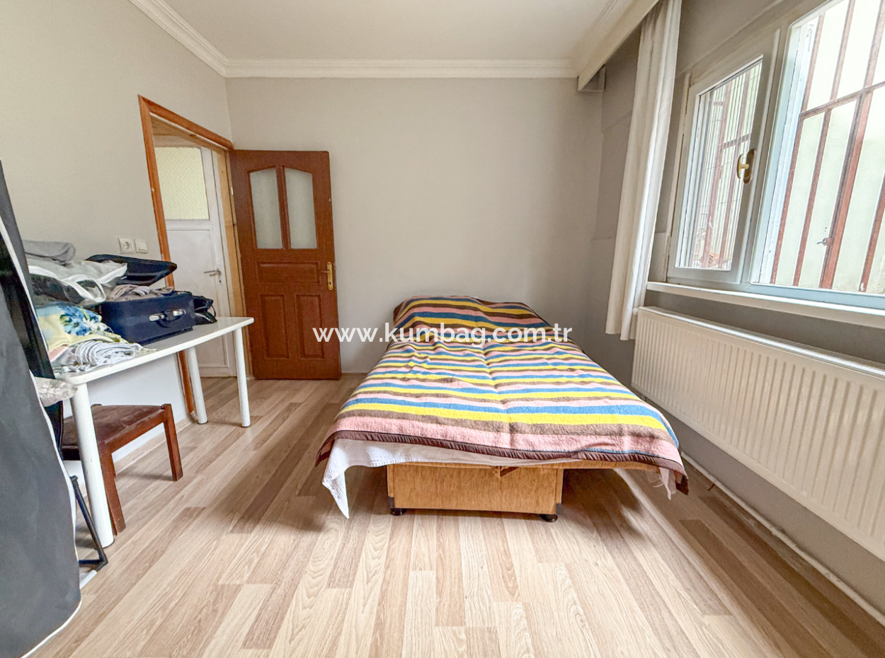 Kumbağ Merkezi Konumda Bahçeli Full Eşyalı 1+1 Satılık Daire