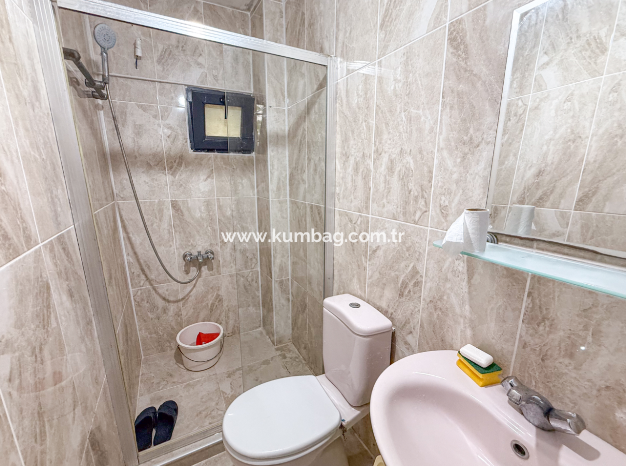 Kumbağ Merkezi Konumda Bahçeli Full Eşyalı 1+1 Satılık Daire