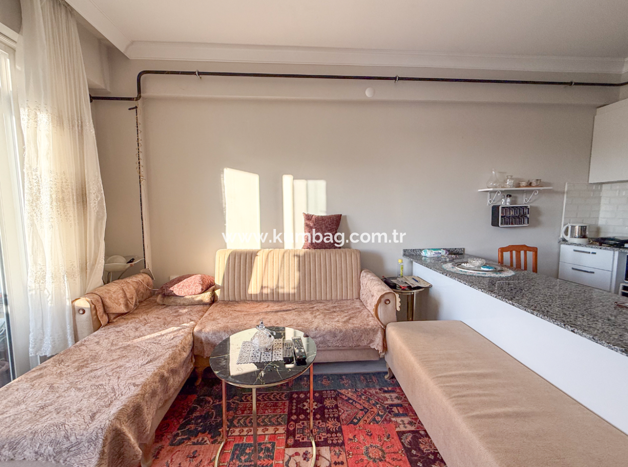 Aquaparklı Havuzlu Denize Yakın Site İçinde Satılık 1+1 Daire