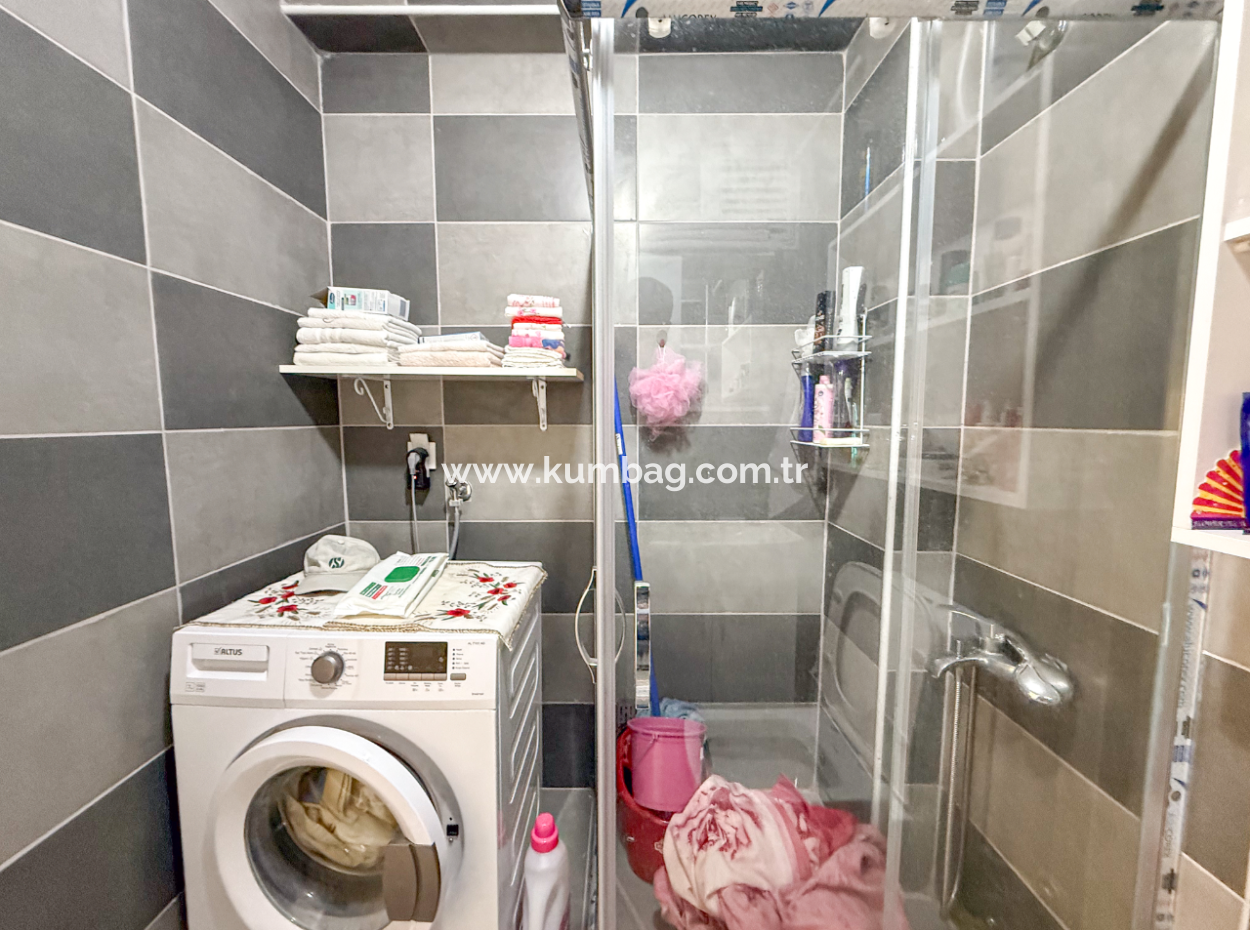 Aquaparklı Havuzlu Denize Yakın Site İçinde Satılık 1+1 Daire