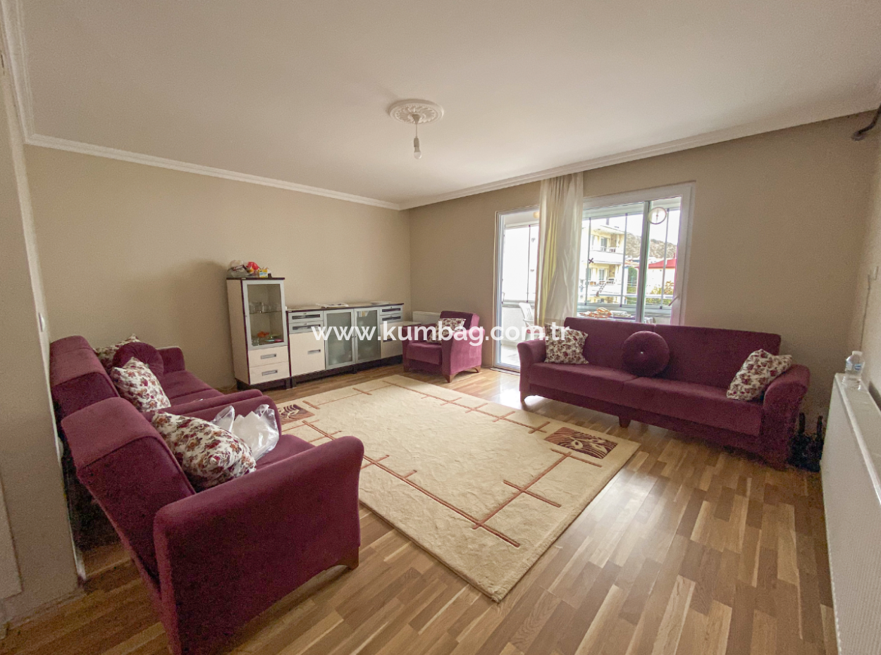 Kumbağ Köyiçinde Çok Geniş Eşyalı/Eşyasız 2+1 Kiralık Daire