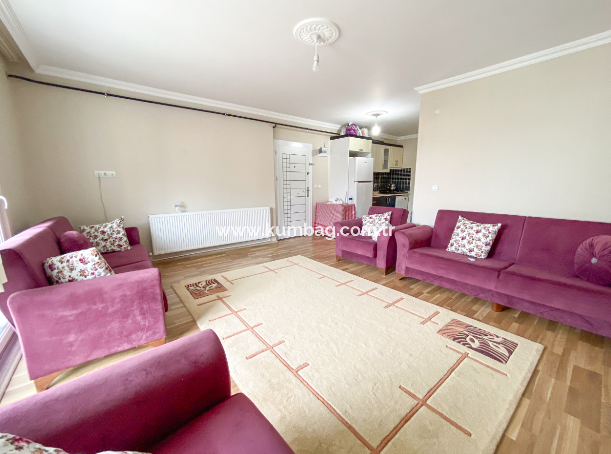 Kumbağ Köyiçinde Çok Geniş Eşyalı/Eşyasız 2+1 Kiralık Daire