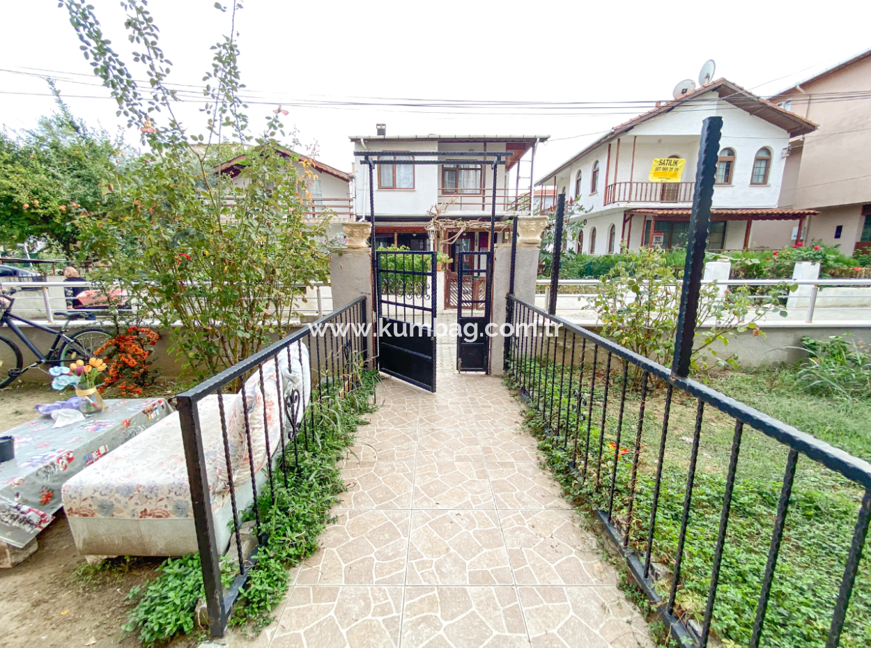 Kumbağ Köyiçinde Çok Geniş Eşyalı/Eşyasız 2+1 Kiralık Daire