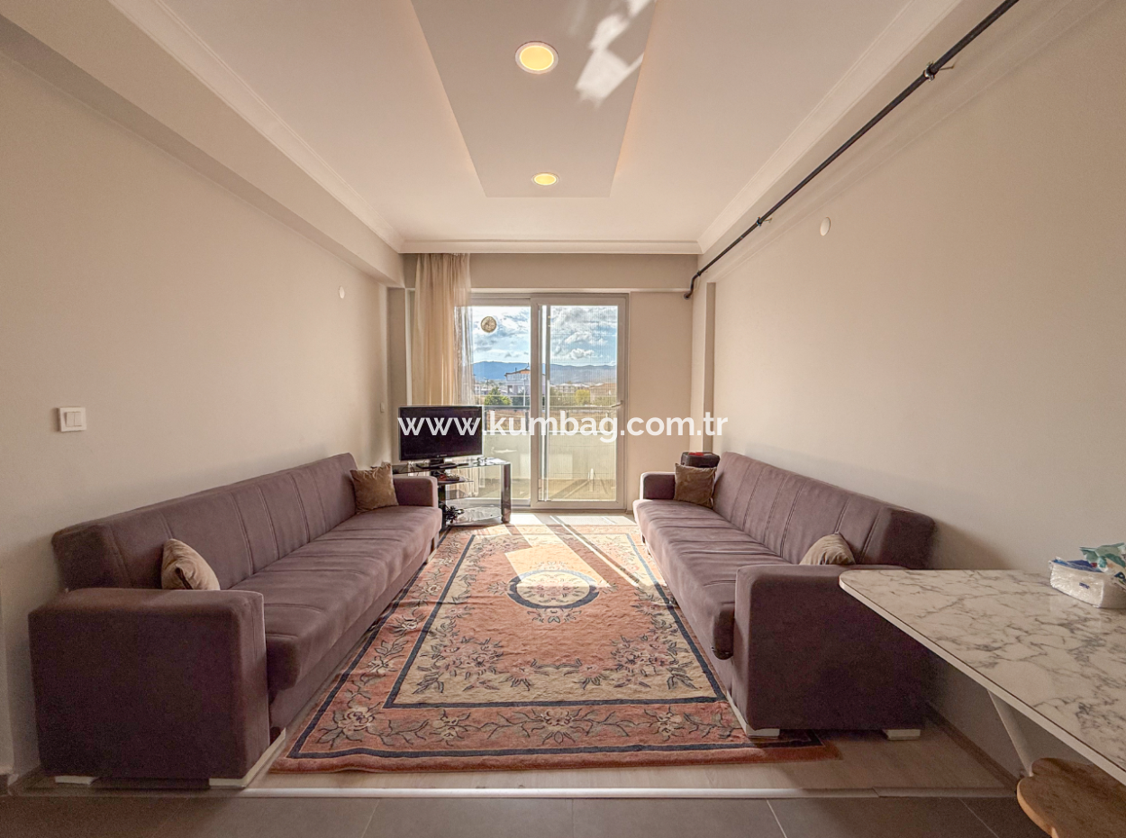 Aquaparklı Havuzlu Denize Yakın Sitede Eşyalı 1+1 Satılık Daire