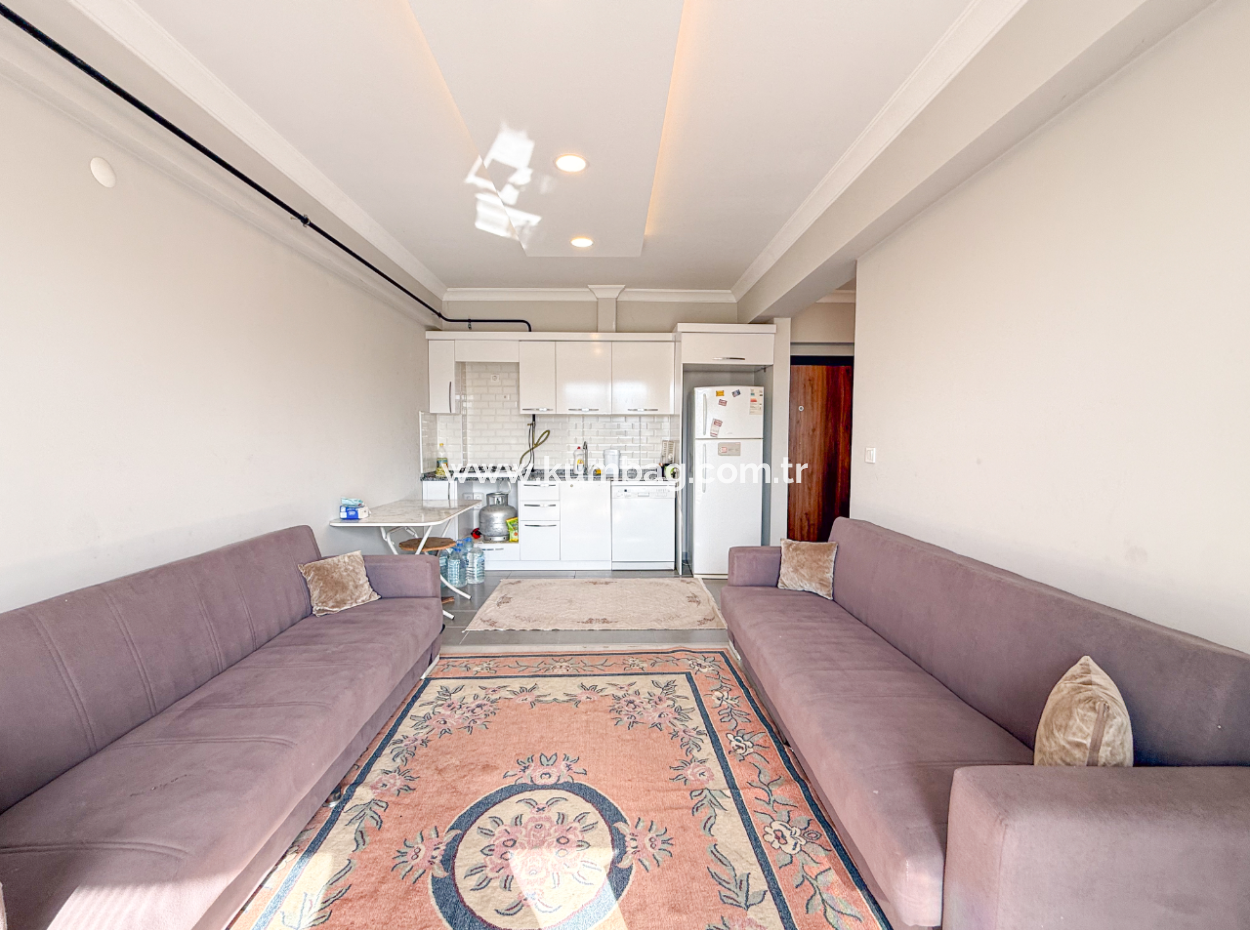 Aquaparklı Havuzlu Denize Yakın Sitede Eşyalı 1+1 Satılık Daire