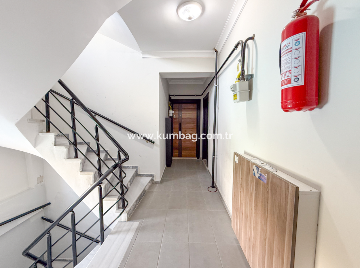 Aquaparklı Havuzlu Denize Yakın Sitede Eşyalı 1+1 Satılık Daire