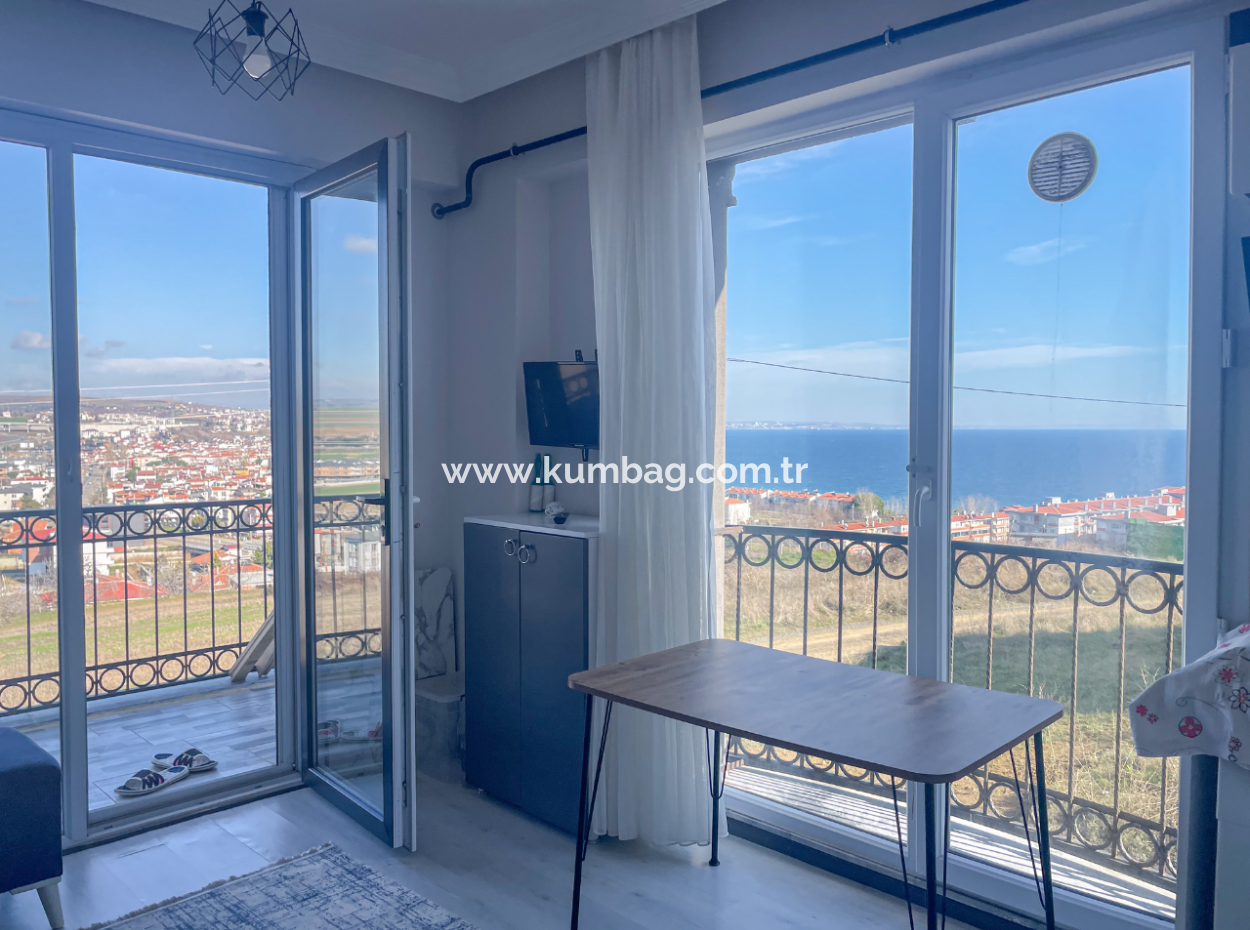 Komple Deniz Manzaralı Kumbağ Tepede İskanlı Satılık 2+1 Daire