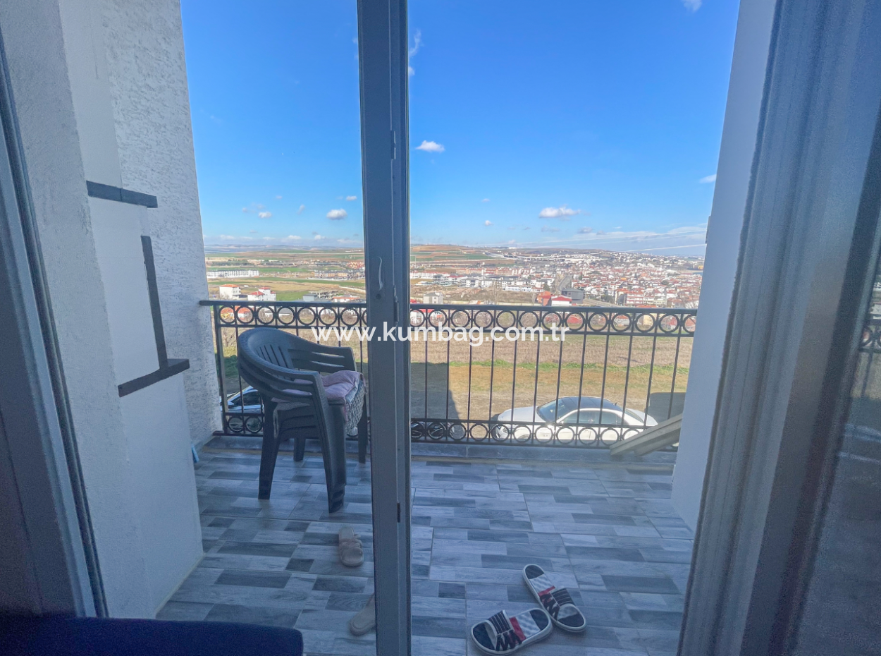 Komple Deniz Manzaralı Kumbağ Tepede İskanlı Satılık 2+1 Daire