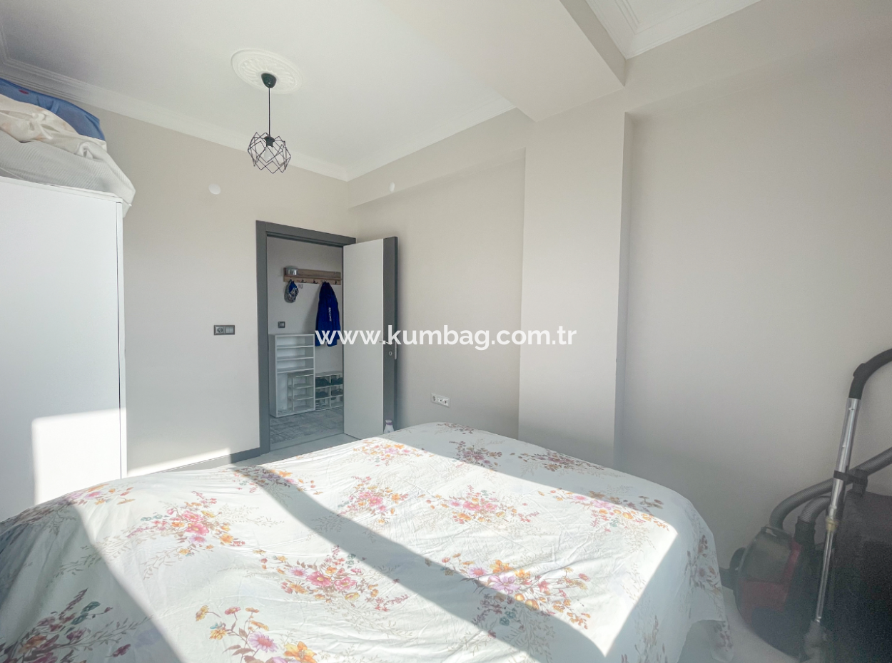 Komple Deniz Manzaralı Kumbağ Tepede İskanlı Satılık 2+1 Daire