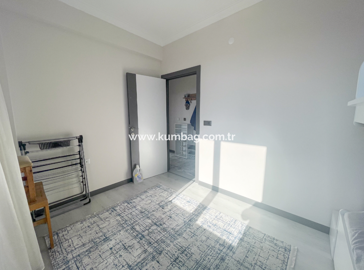 Komple Deniz Manzaralı Kumbağ Tepede İskanlı Satılık 2+1 Daire