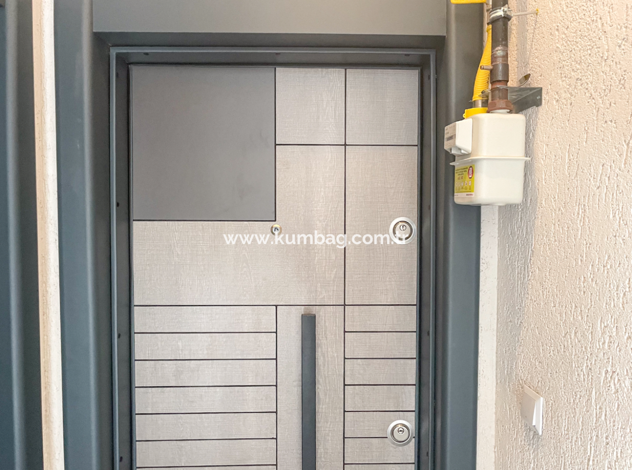 Komple Deniz Manzaralı Kumbağ Tepede İskanlı Satılık 2+1 Daire