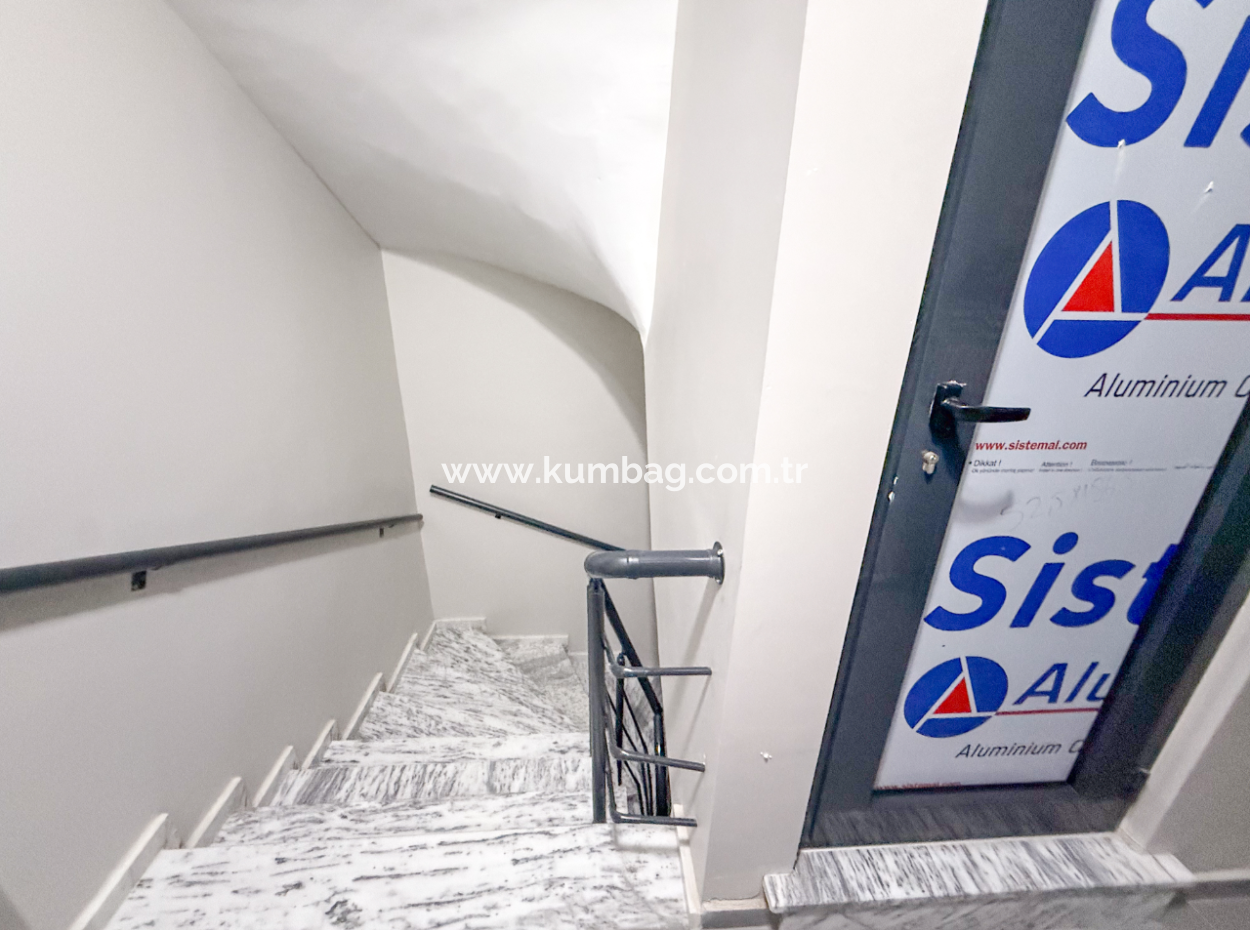 Kumbağ Havuzlu Sitede Denize Yakın Kiralık Lüks 1+1 Daire