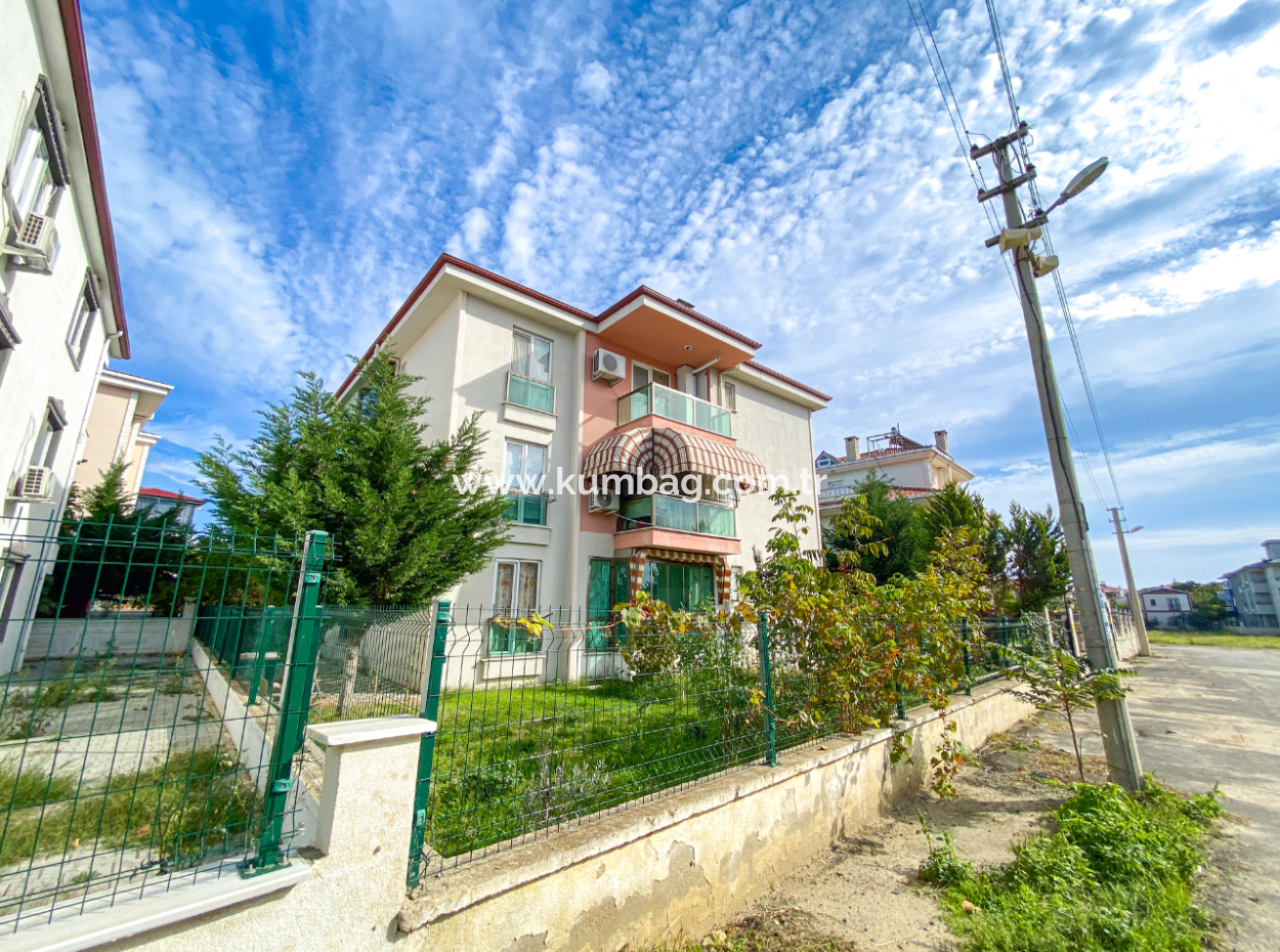 Kumbağ'da Caddenin Deniz Tarafında İskanlı Bahçe Katı 1+1 Daire