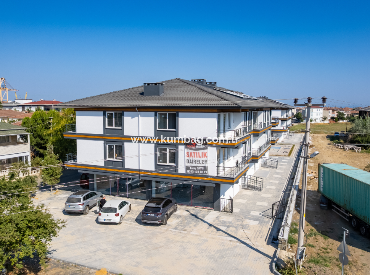 Kumbağ Deniz Tarafında Havuzlu Sitede Satılık Lüks 2+1 Daireler