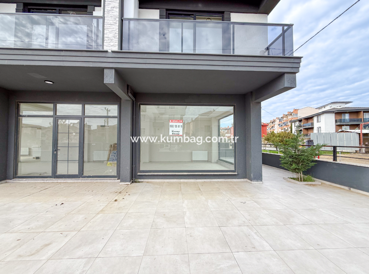 Kumbağ İşlek Ana Cadde Üzerinde Geniş Ve Depolu Kiralık Dükkan