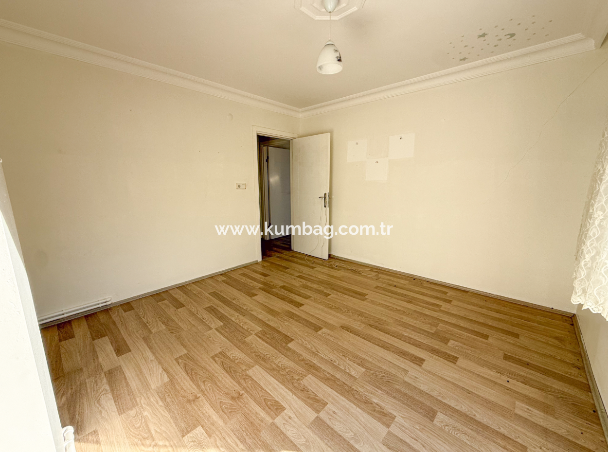 Kumbağ'da Havuzlu Site İçerisinde Geniş Ve Ferah 2+1 Satılık Daire 