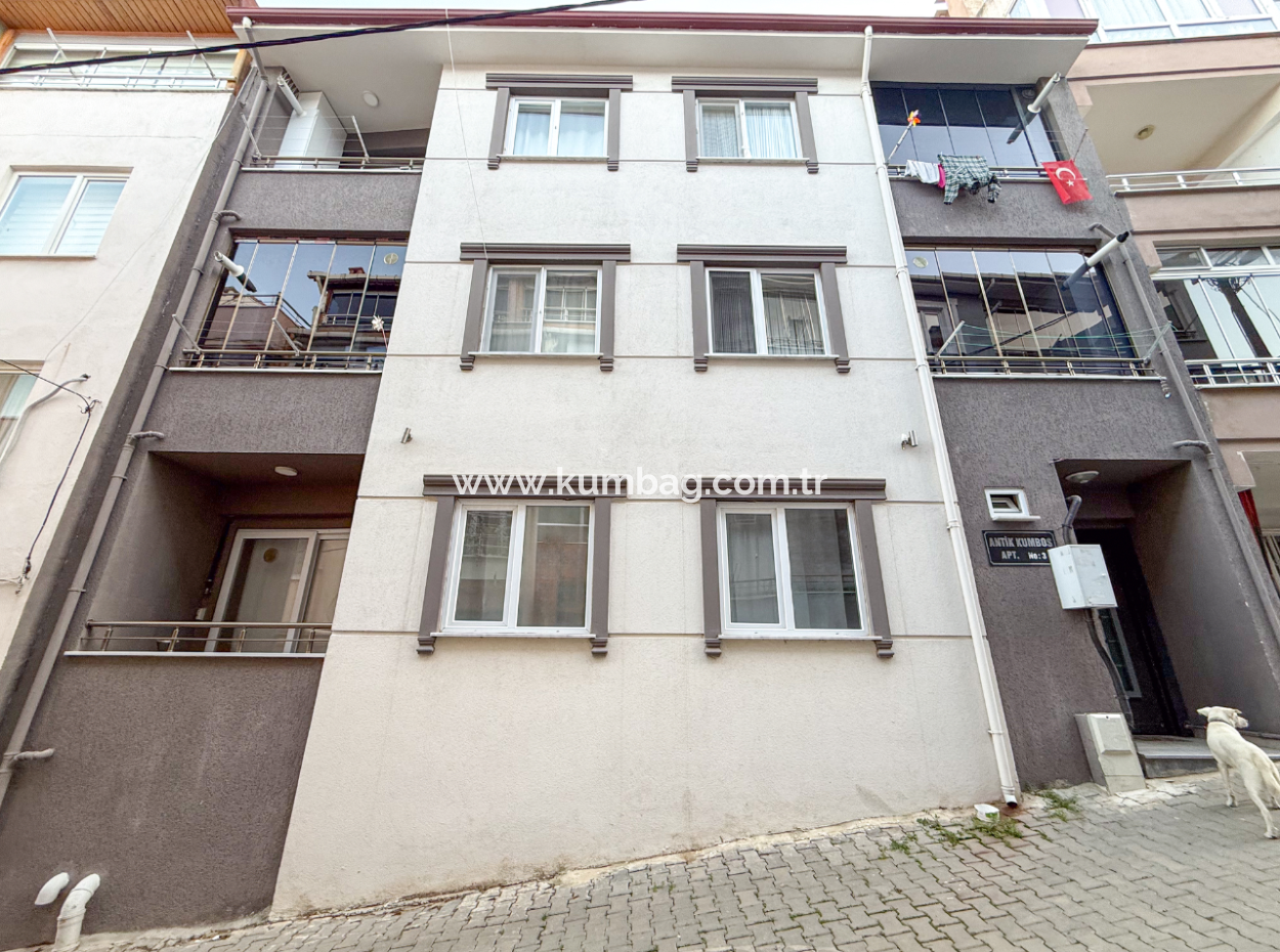 Kumbağ'da Merkezi Konumda İskanlı 1+1 Satılık Daire