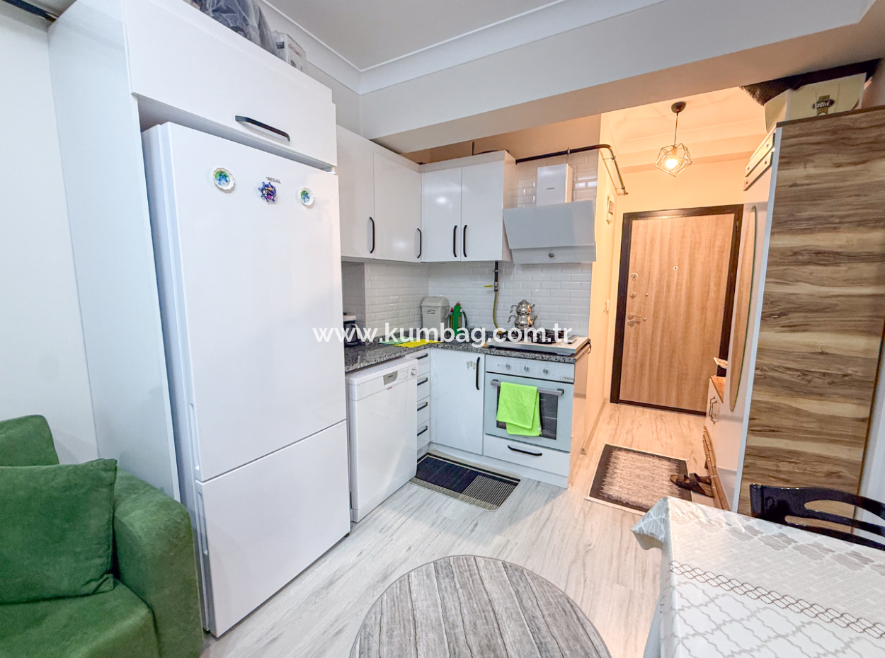 Kumbağ'da Merkezi Konumda İskanlı 1+1 Satılık Daire