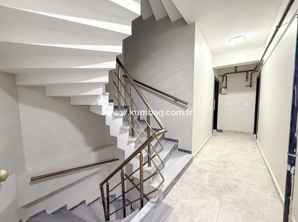 Kumbağ'da Merkezi Konumda İskanlı 1+1 Satılık Daire