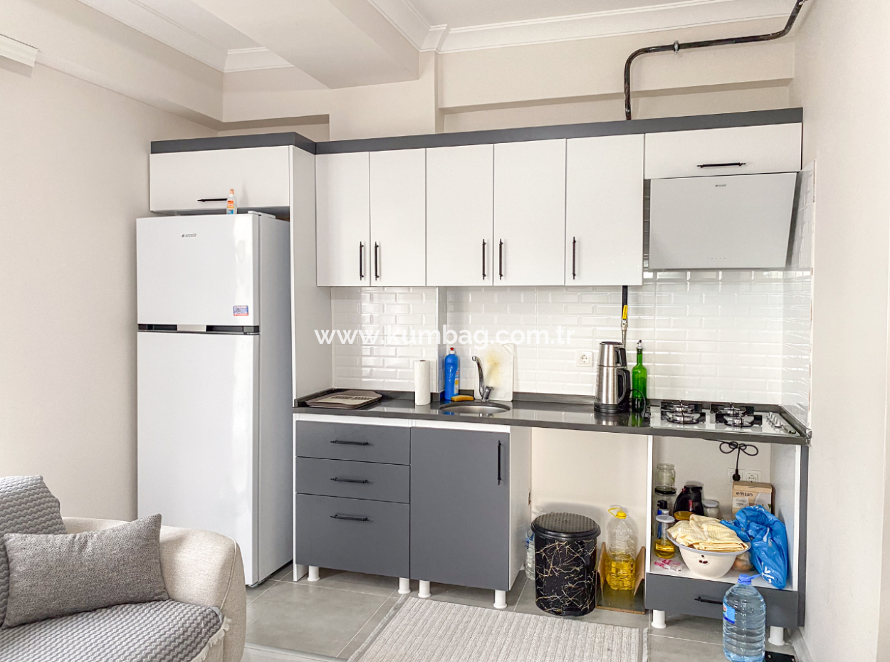 Yeni Sitede Geniş Ve Ferah İskanlı Satılık Ara Kat 2+1 Daire