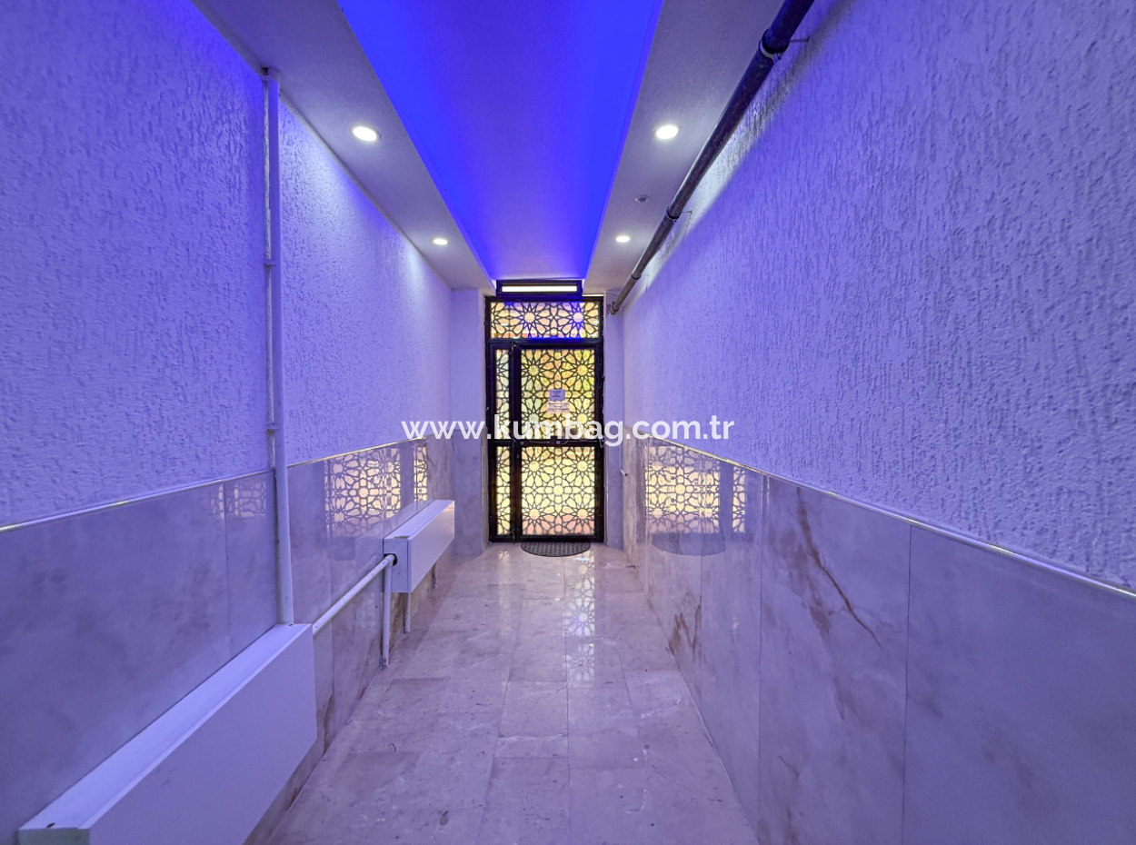 Kumbağ Pazar Sokağı Yeni Ve Asansörlü Binada Kiralık 1+1 Daire