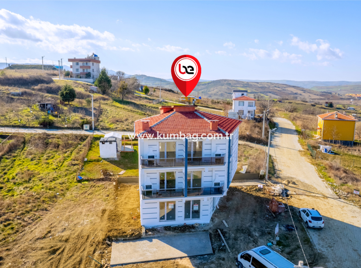Kumbağ'da Panoramik Deniz Manzaralı Kiralık 1+1 Daire