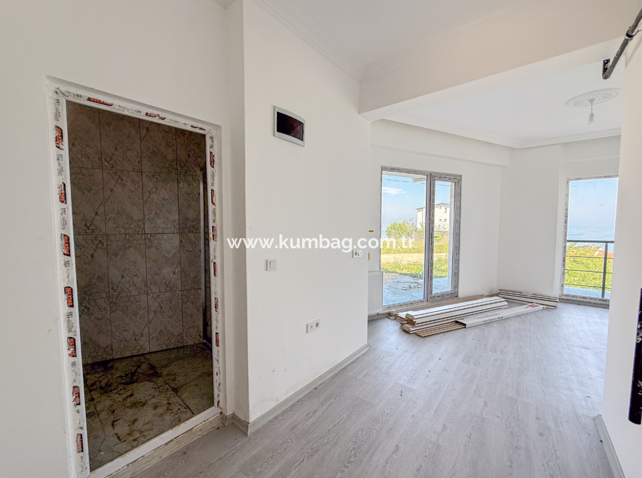 Kumbağ'da Panoramik Deniz Manzaralı Kiralık 1+1 Daire