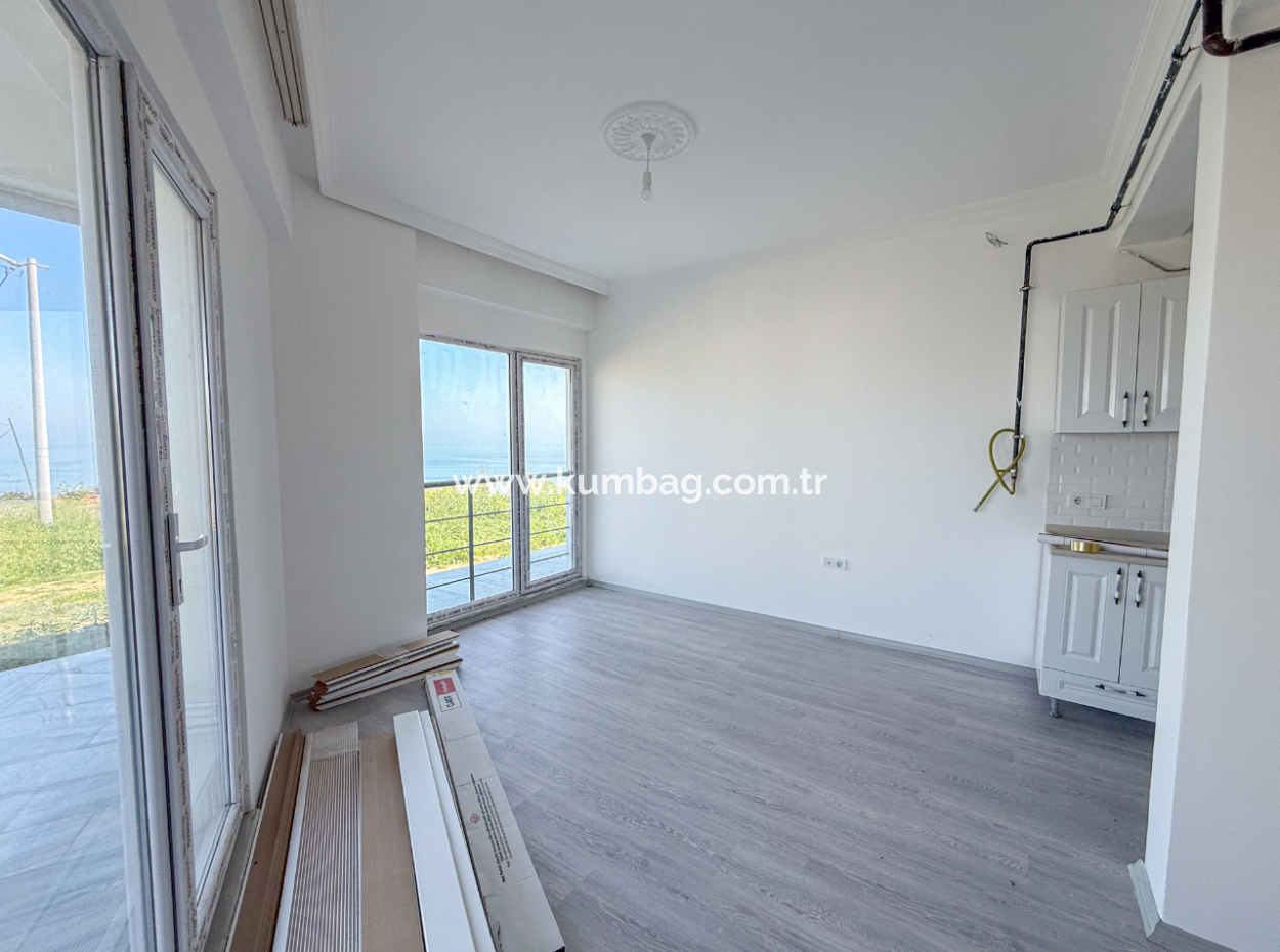 Kumbağ'da Panoramik Deniz Manzaralı Kiralık 1+1 Daire