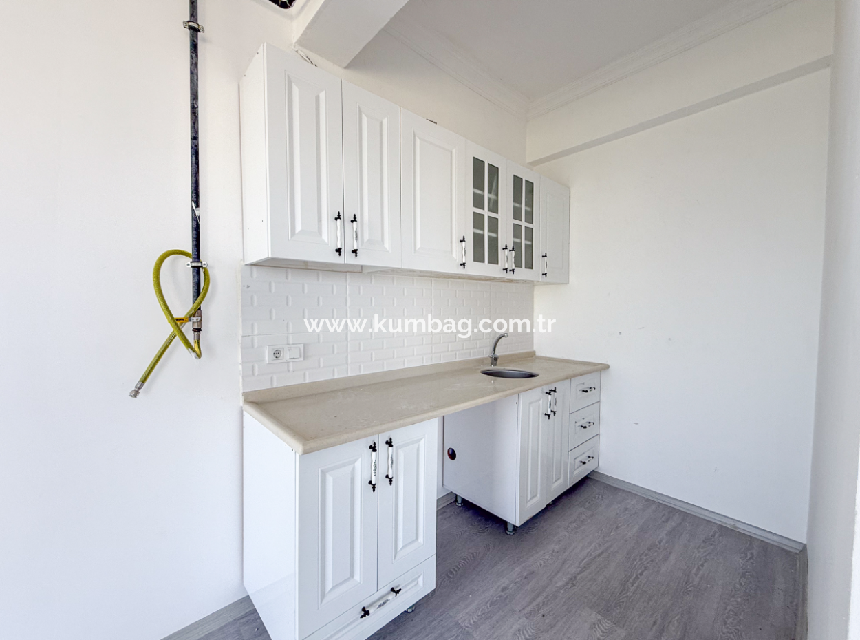 Kumbağ'da Panoramik Deniz Manzaralı Kiralık 1+1 Daire