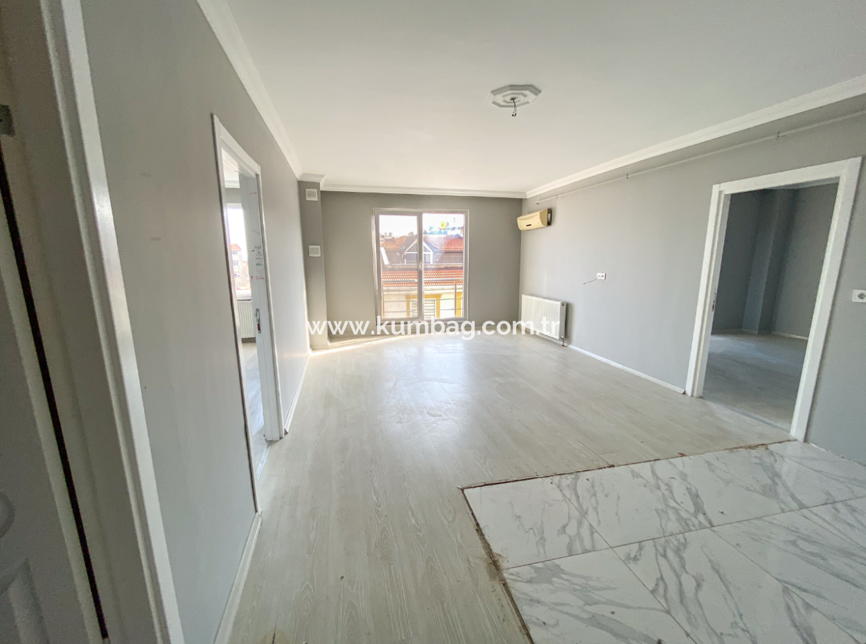 Kumbağ Köy İçi Mevkii Havuzlu Deniz Manzaralı Kiralık 2+1 Daireler