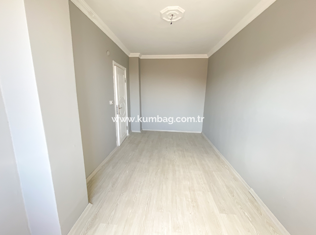 Kumbağ Köy İçi Mevkii Havuzlu Deniz Manzaralı Kiralık 2+1 Daireler