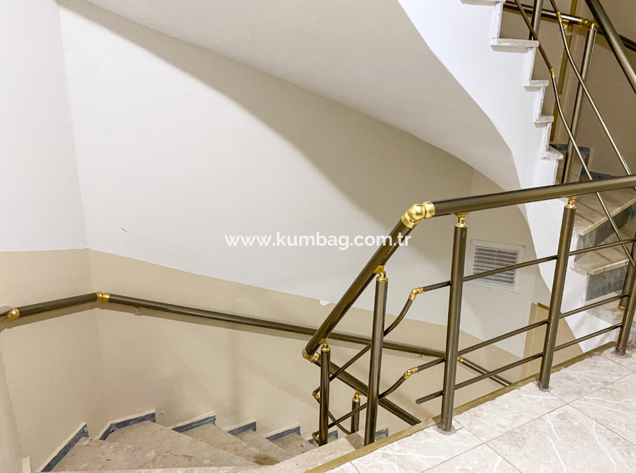 Kumbağ Köy İçi Mevkii Havuzlu Deniz Manzaralı Kiralık 2+1 Daireler