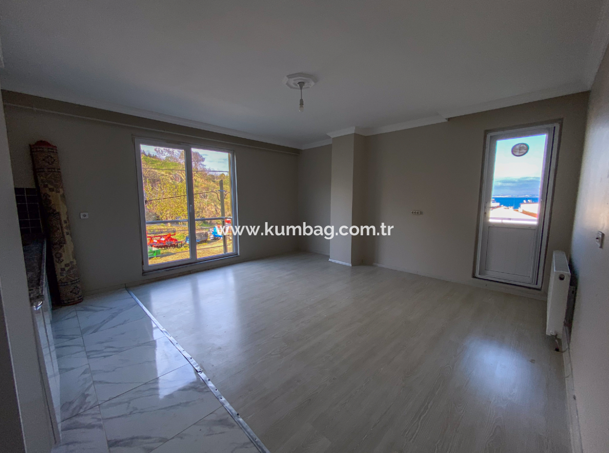Kumbağ Köy İçi Mevkii Havuzlu Deniz Manzaralı Kiralık 2+1 Daire