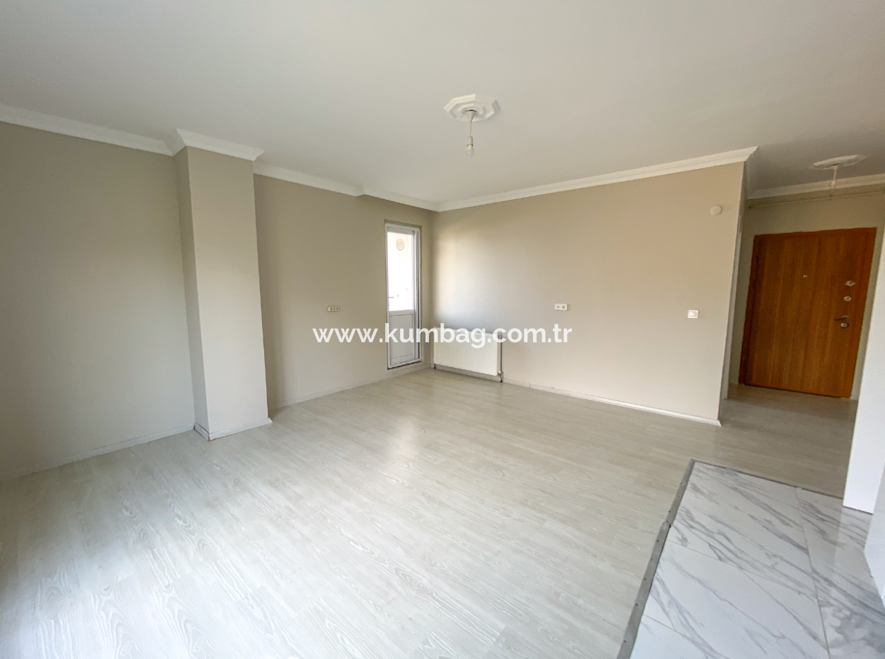 Kumbağ Köy İçi Mevkii Havuzlu Deniz Manzaralı Kiralık 2+1 Daireler