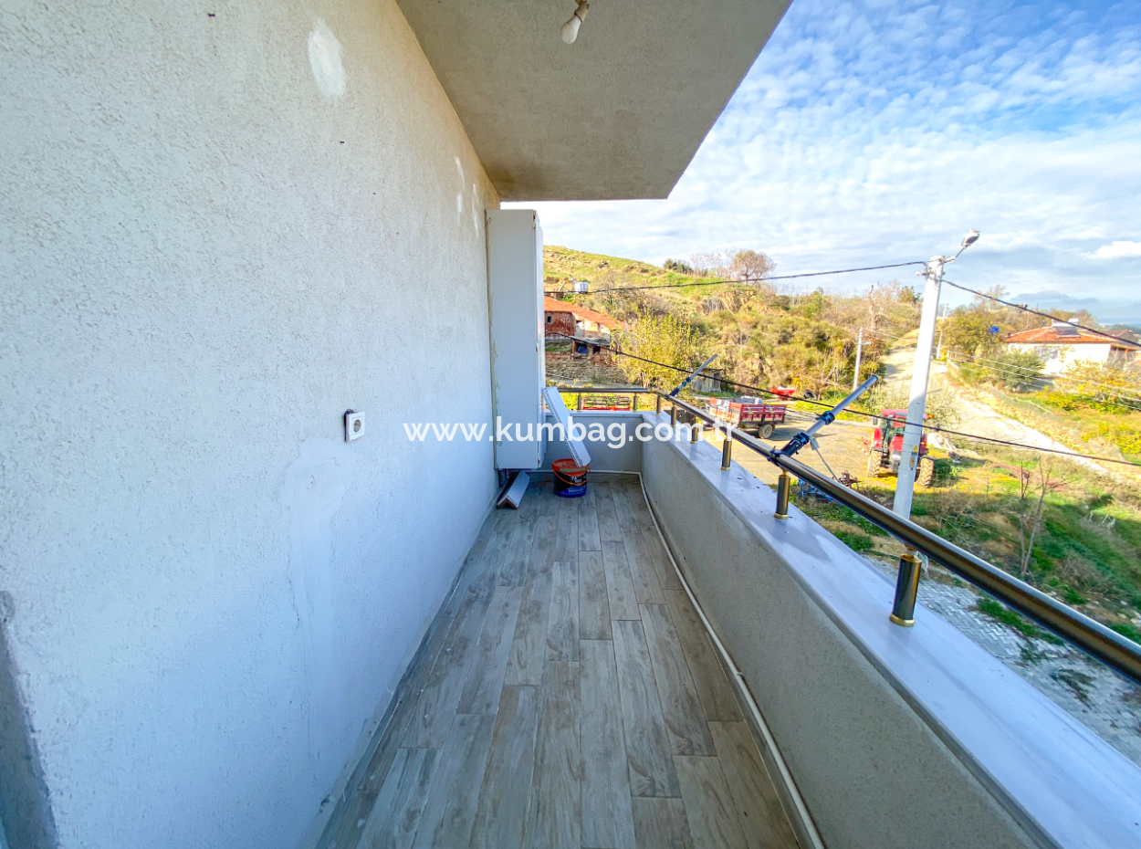 Kumbağ Köy İçi Mevkii Havuzlu Deniz Manzaralı Kiralık 2+1 Daire
