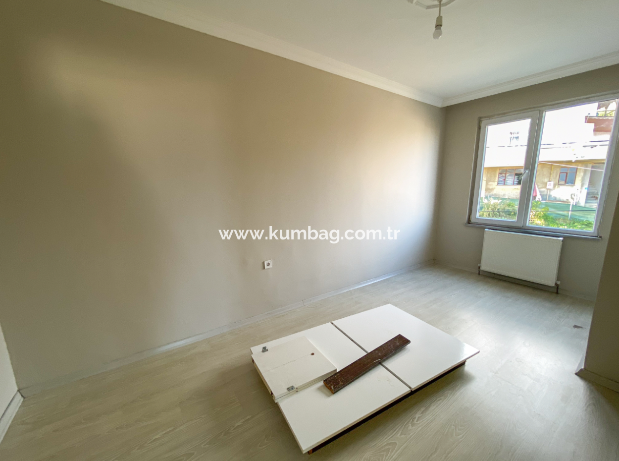 Kumbağ Köy İçi Mevkii Havuzlu Deniz Manzaralı Kiralık 2+1 Daireler