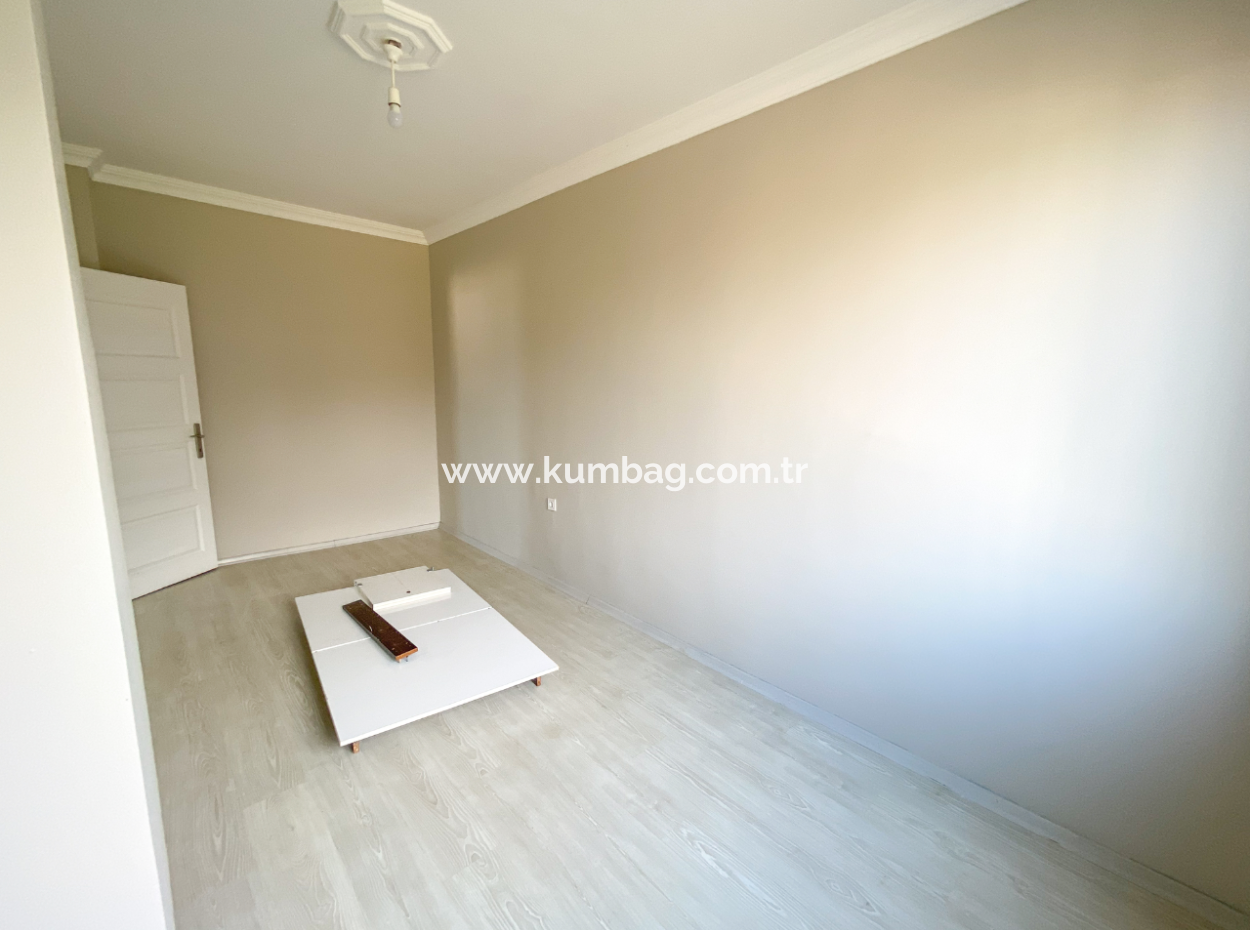 Kumbağ Köy İçi Mevkii Havuzlu Deniz Manzaralı Kiralık 2+1 Daireler