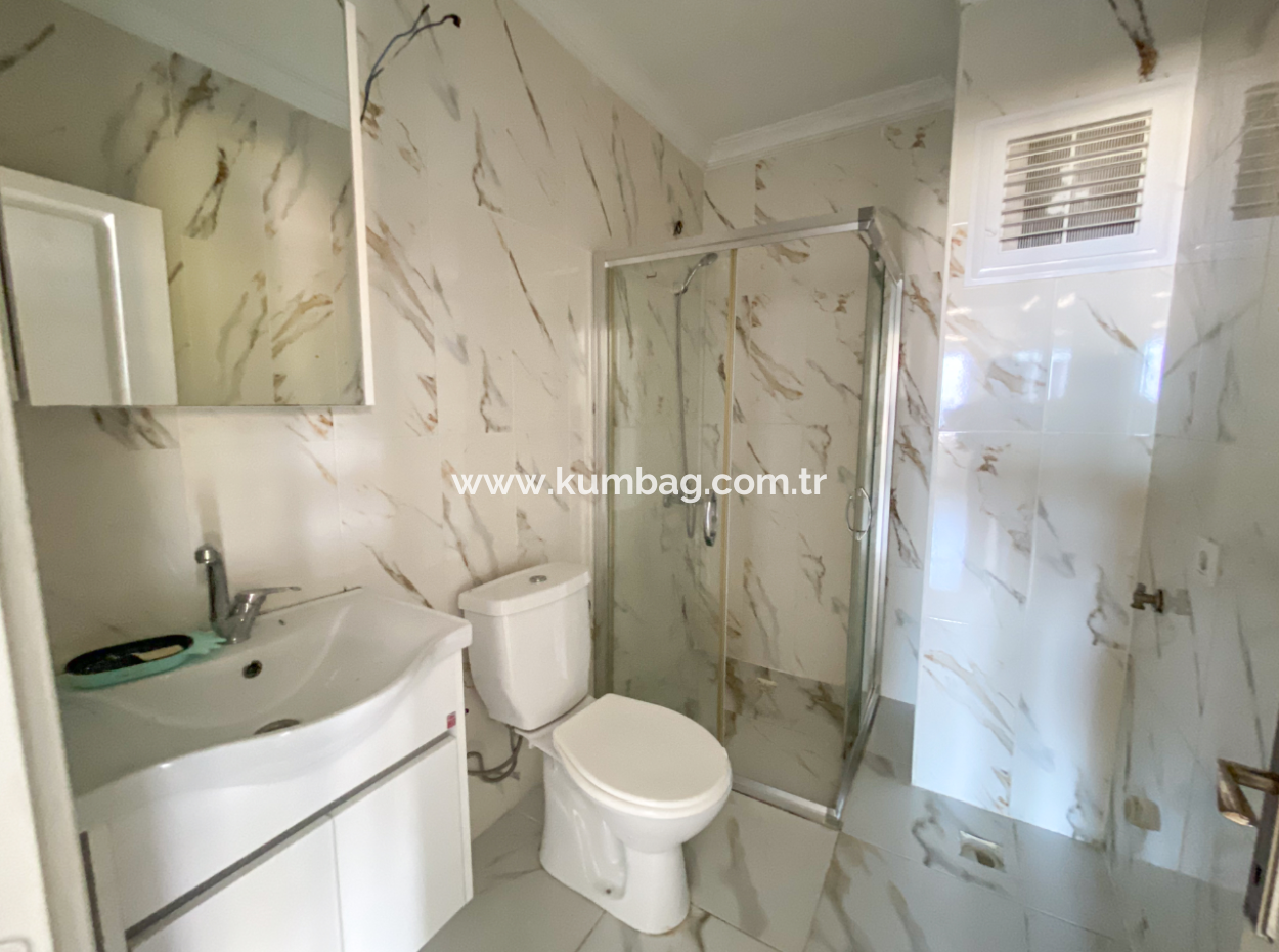 Kumbağ Köy İçi Mevkii Havuzlu Deniz Manzaralı Kiralık 2+1 Daire