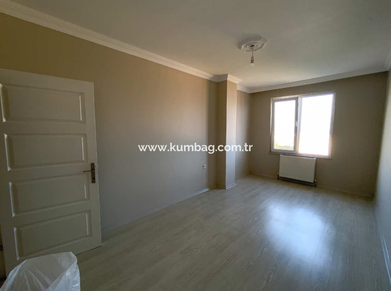 Kumbağ Köy İçi Mevkii Havuzlu Deniz Manzaralı Kiralık 2+1 Daire