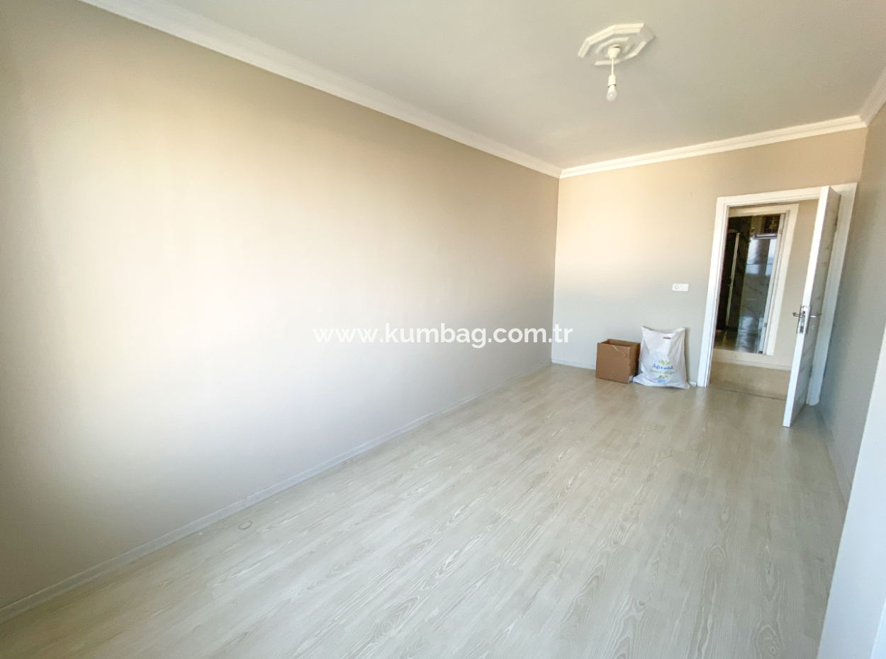 Kumbağ Köy İçi Mevkii Havuzlu Deniz Manzaralı Kiralık 2+1 Daireler