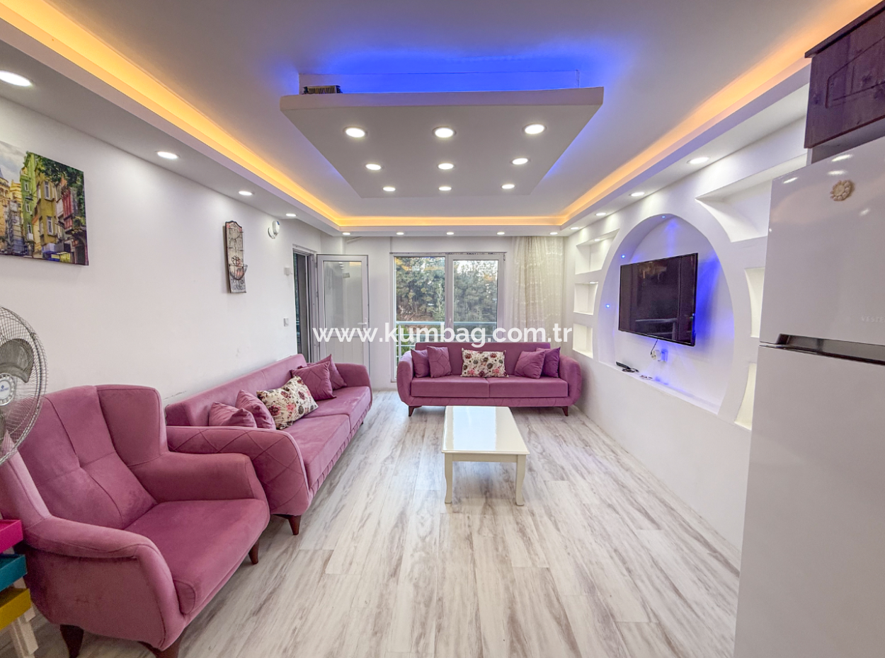 Kumbağ'da Deniz Manzaralı Havuzlu Full Eşyalı 2+1 Satılık Daire