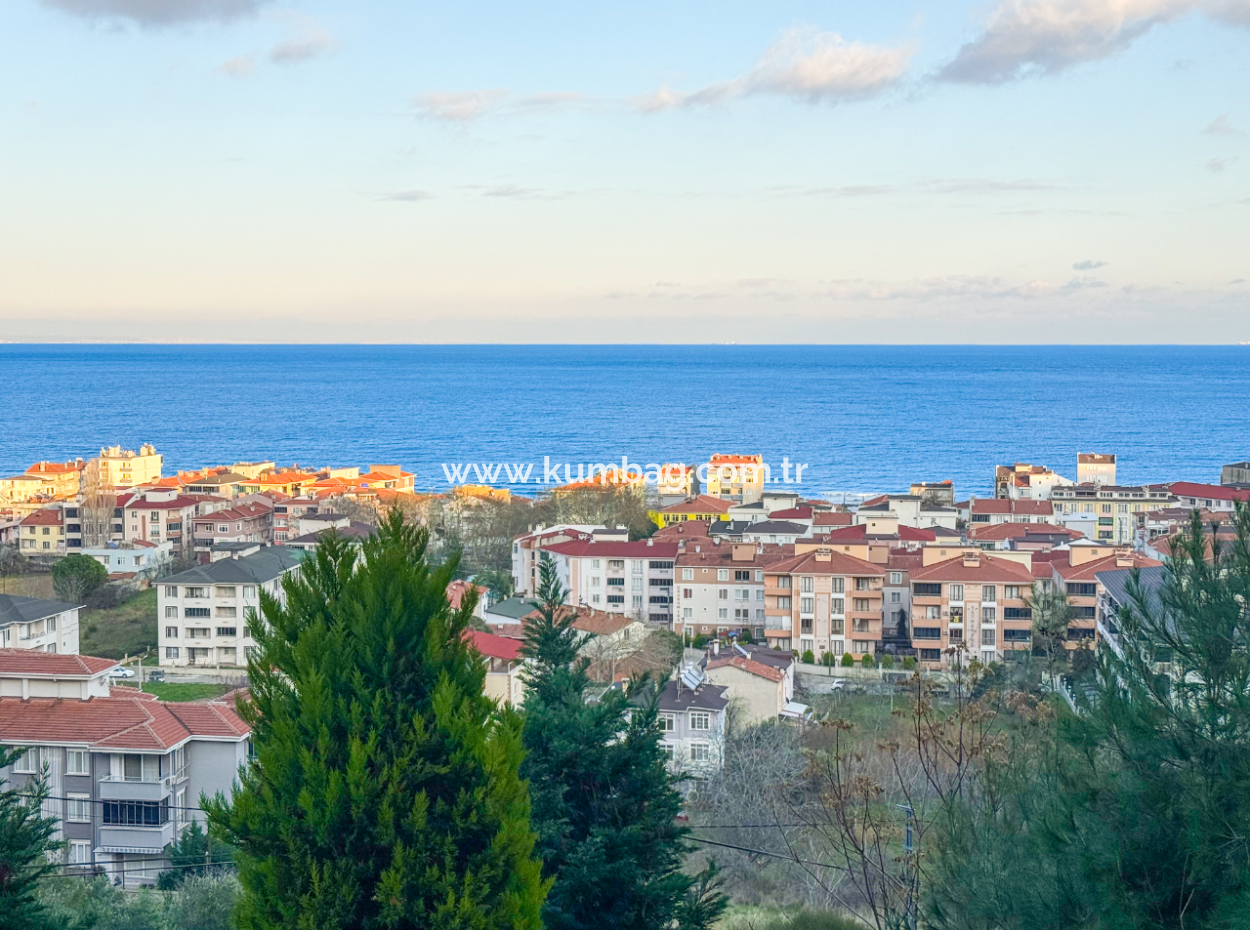 Kumbağ'da Deniz Manzaralı Havuzlu Full Eşyalı 2+1 Satılık Daire