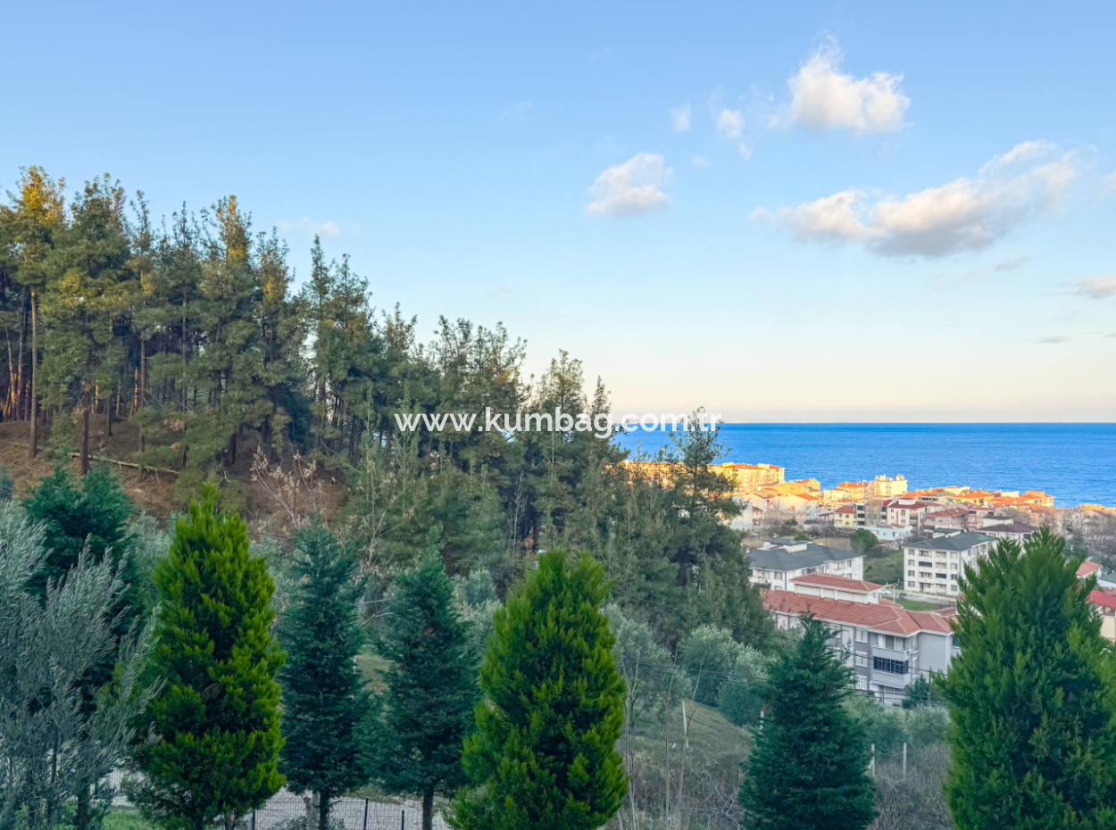 Kumbağ'da Deniz Manzaralı Havuzlu Full Eşyalı 2+1 Satılık Daire